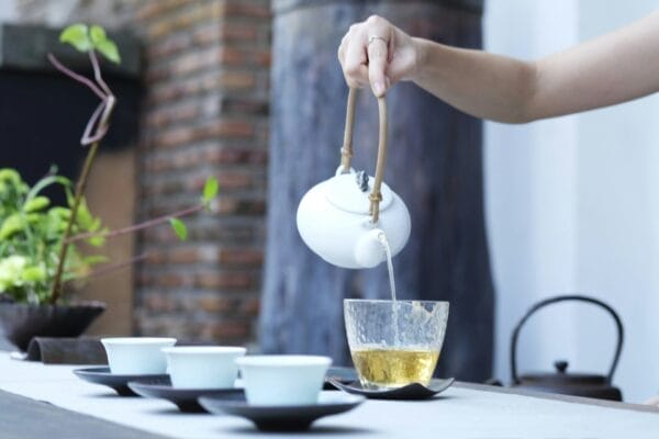 Cardamom And Mint Detox Tea Recipe